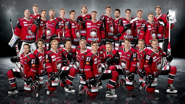 BILDSPEL: De annorlunda lagbilderna från SHL