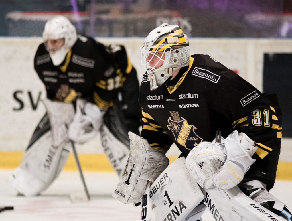 AIK förlänger med två – han lämnar