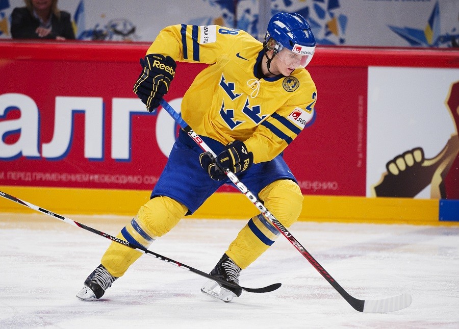 Ny svensk NHL-back har tackat ja till VM