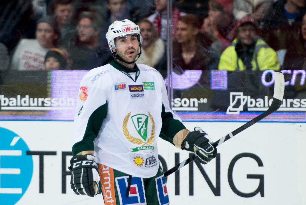 Uppgifter: Chris Lee hoppas på NHL-debut