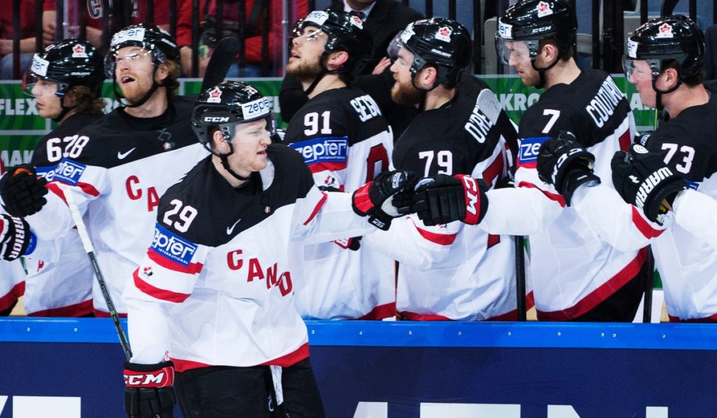 Stjärnan fortsatt dominant när Kanada gick på knock