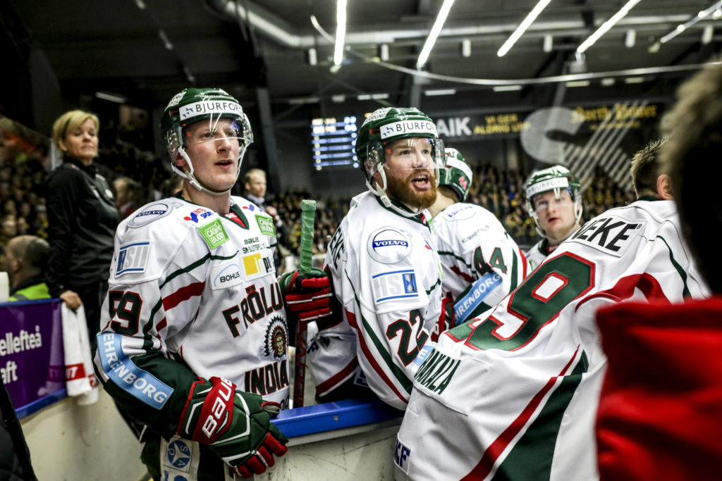 Uppgifter: SHL-profilen klar för mästarna