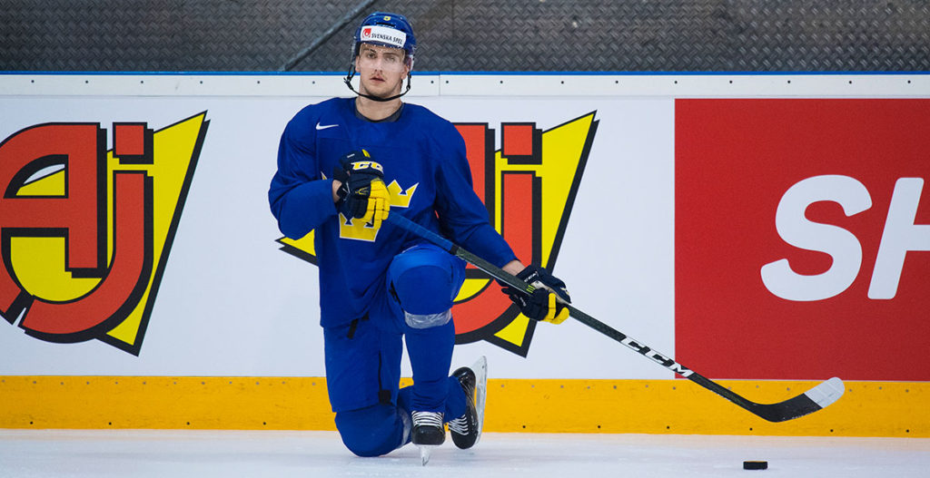 Bakslaget: Ekman Larsson missar kvällens match