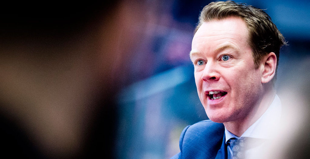 Örebro spikar tränartrojkan