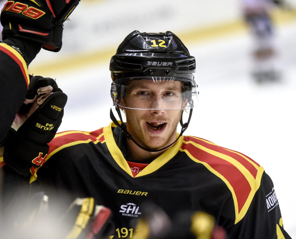 En säsong och två SHL-klubbar – nu återvänder han