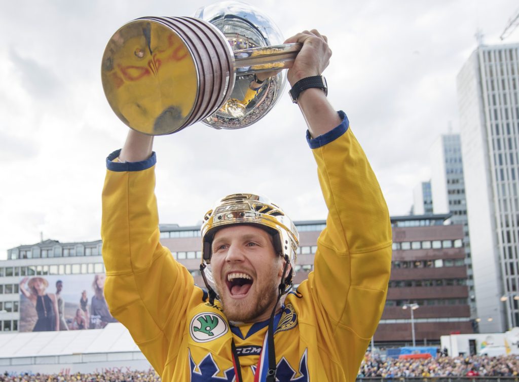 Svenske NHL-kaptenen och VM-vinnaren aktuell för klubbyte