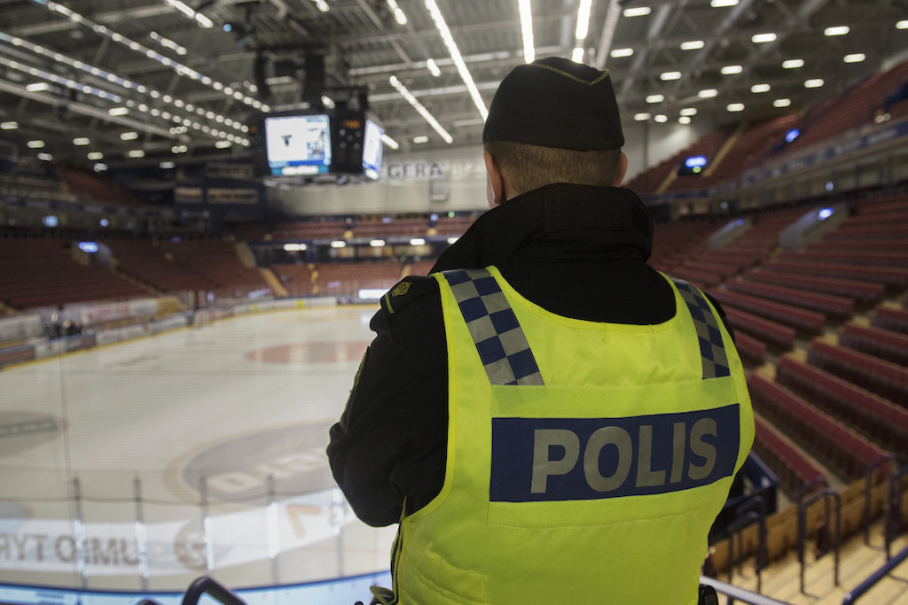 Slagsmål på läktaren i fokus när Skellefteå slog Modo: ''Tråkigt''