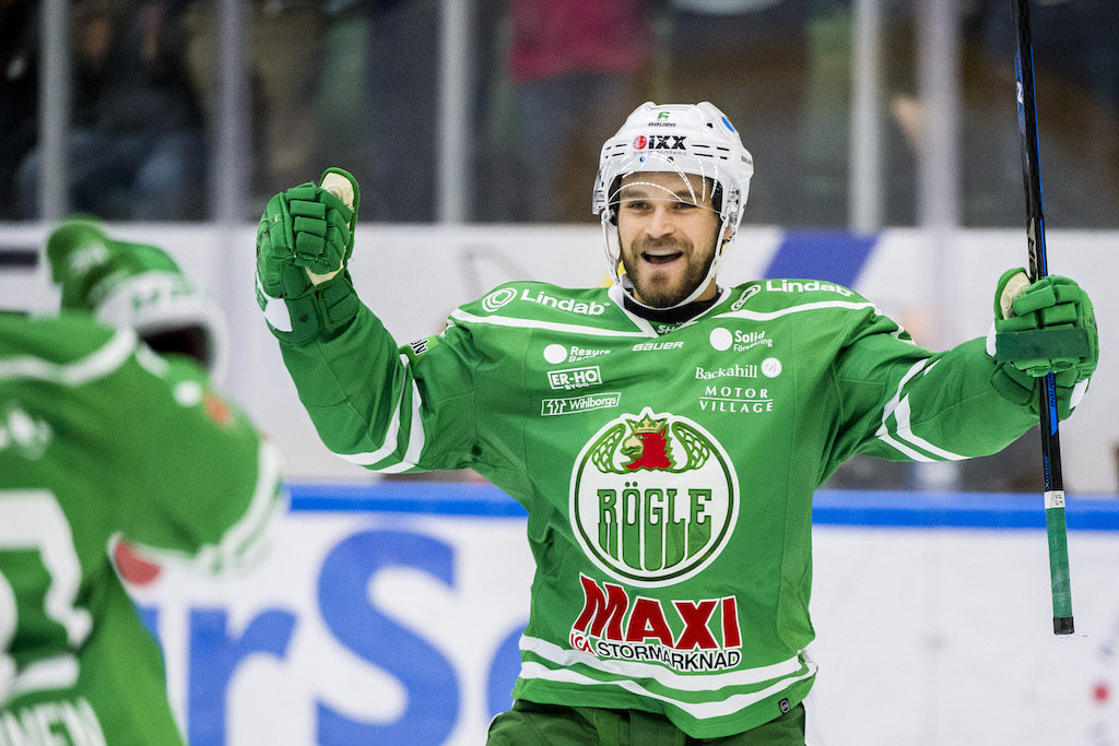 Efter poängsuccén - Schira nöjd med insatsen