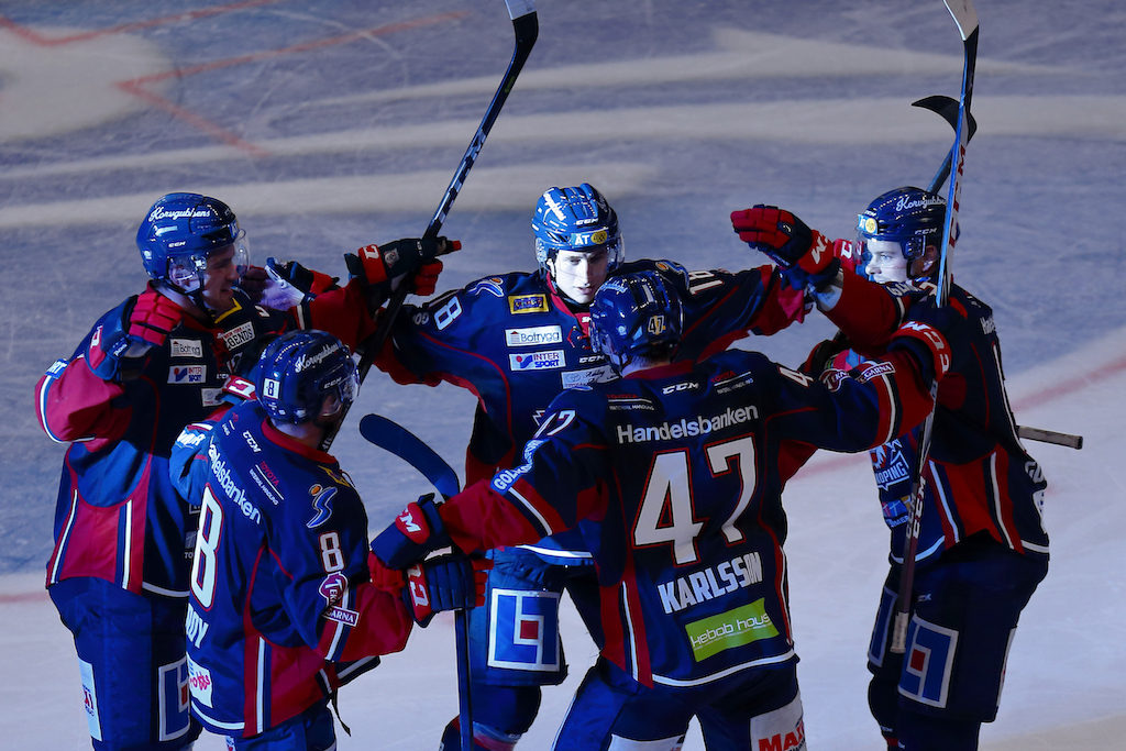 Sörensen avgjorde för LHC i straffläggningen Sörensen avgjorde för LHC i straffläggningen