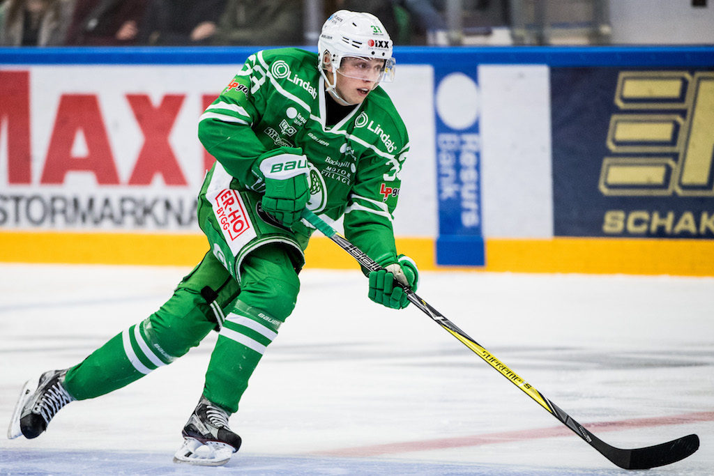 Unge Röglebacken: ''Det är sådana här matcher man lever för att spela'' Unge Röglebacken: ''Det är sådana här matcher man lever för att spela''