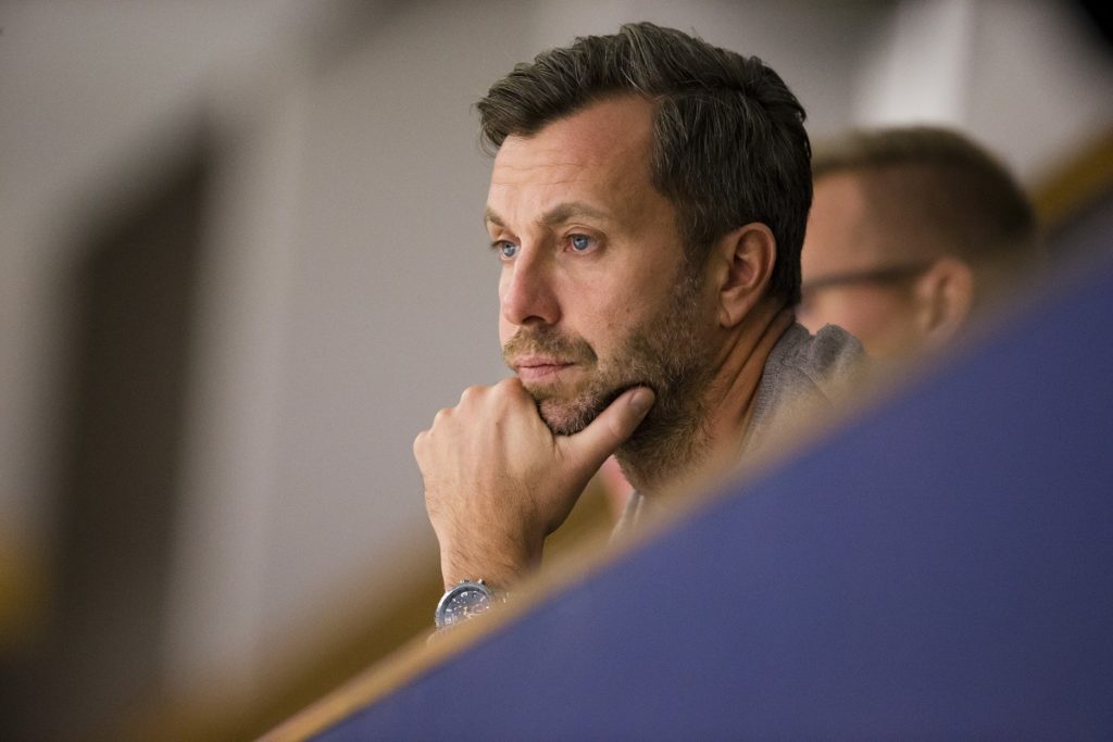 Hult: "Vi har platser att fylla"