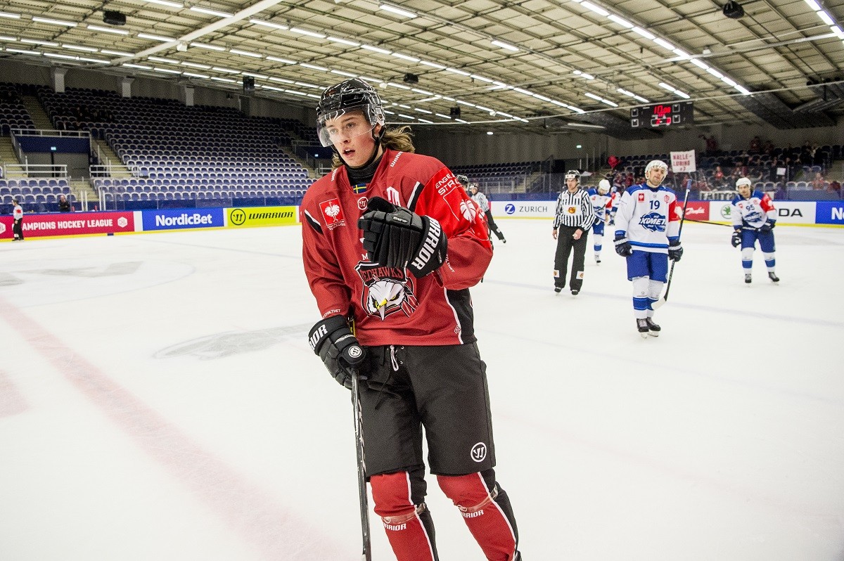 Malte Setkov skriver A-lagskontrakt med Redhawks
