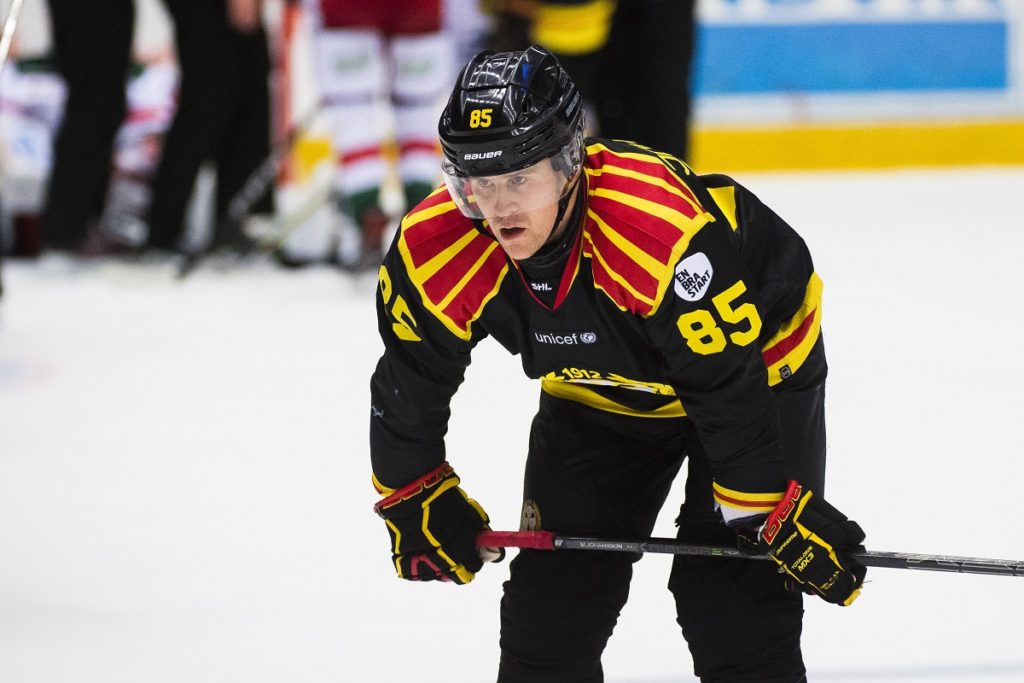 Ny klubbadress för Mikael Johansson