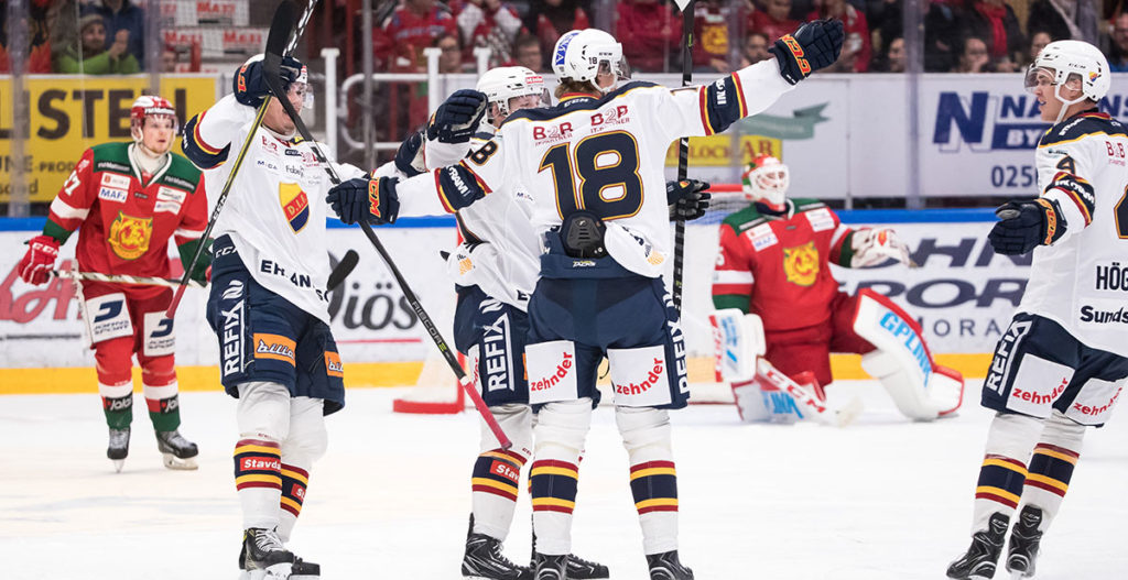 SUCCÉN: Sportchefens son gjorde första SHL-målet
