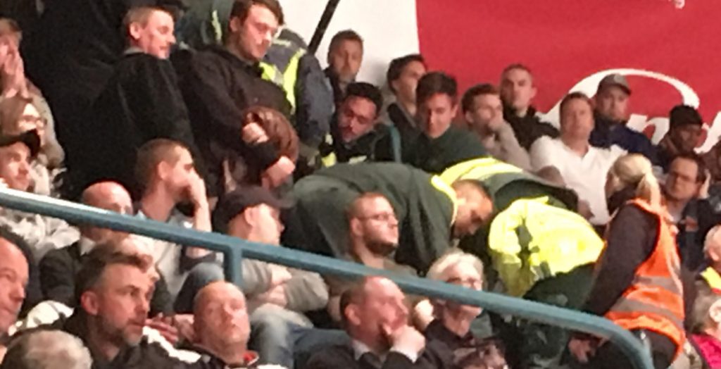 JUST NU: Hjärtstopp på hovet