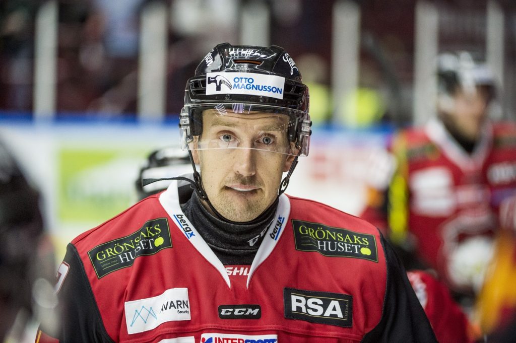 Karriären i fara för Redhawksbacken