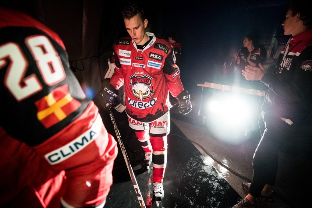Landslagsbacken stannar i Redhawks