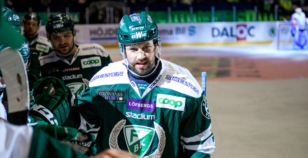 UPPGIFTER: Dick Axelsson kan lämna Färjestad Dick Axelsson