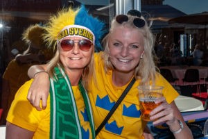 Svenskarna i fanzone om VM