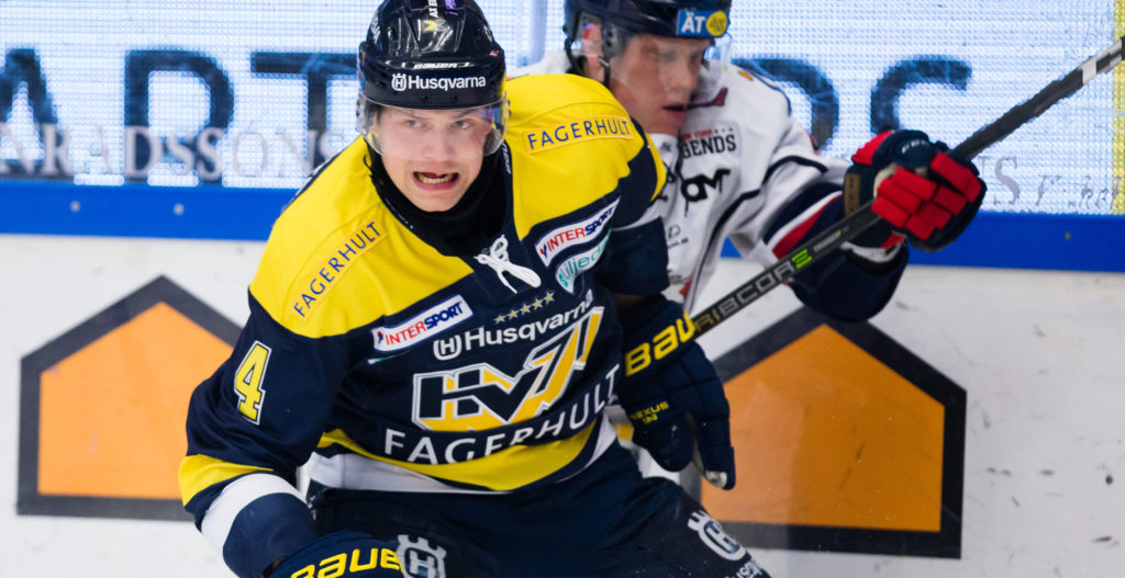 BEKRÄFTAT: HV71 sparkar två spelare Max Wärn