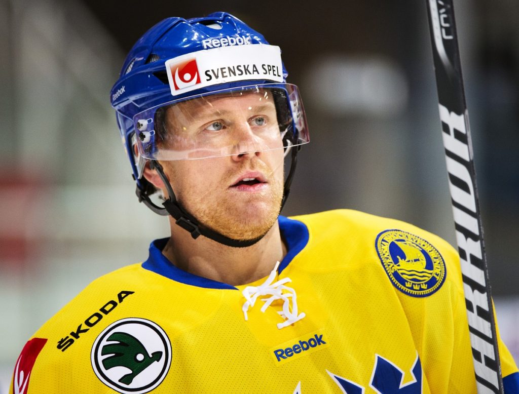 Här anländer Hörnqvist - kan spela redan ikväll