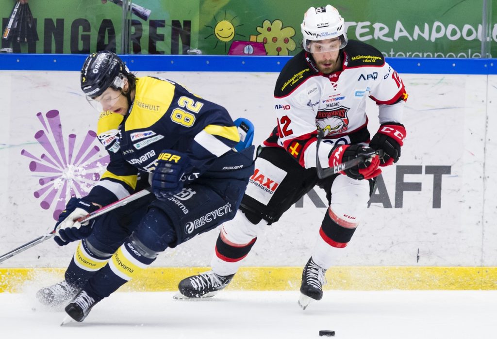 Landslagsmeriterad forward uppges vara klar för HV71