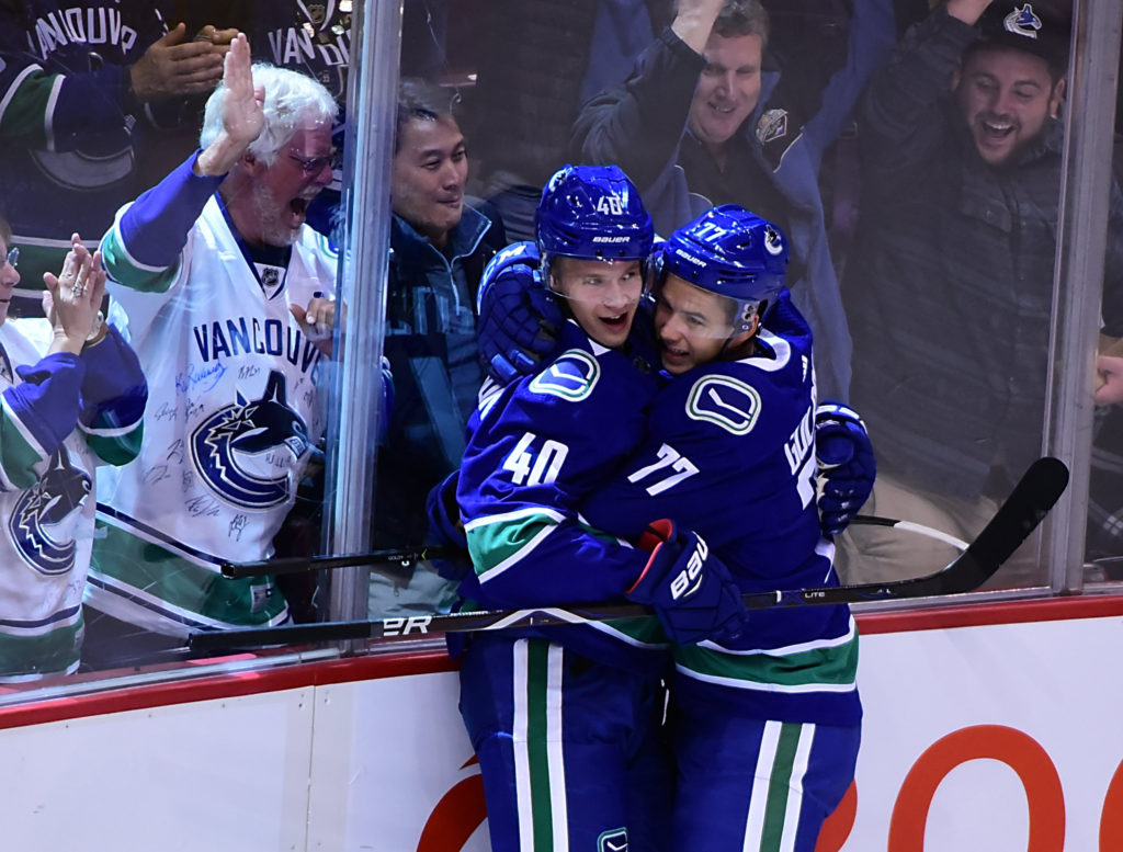 NHL: Succé direkt för Elias Pettersson