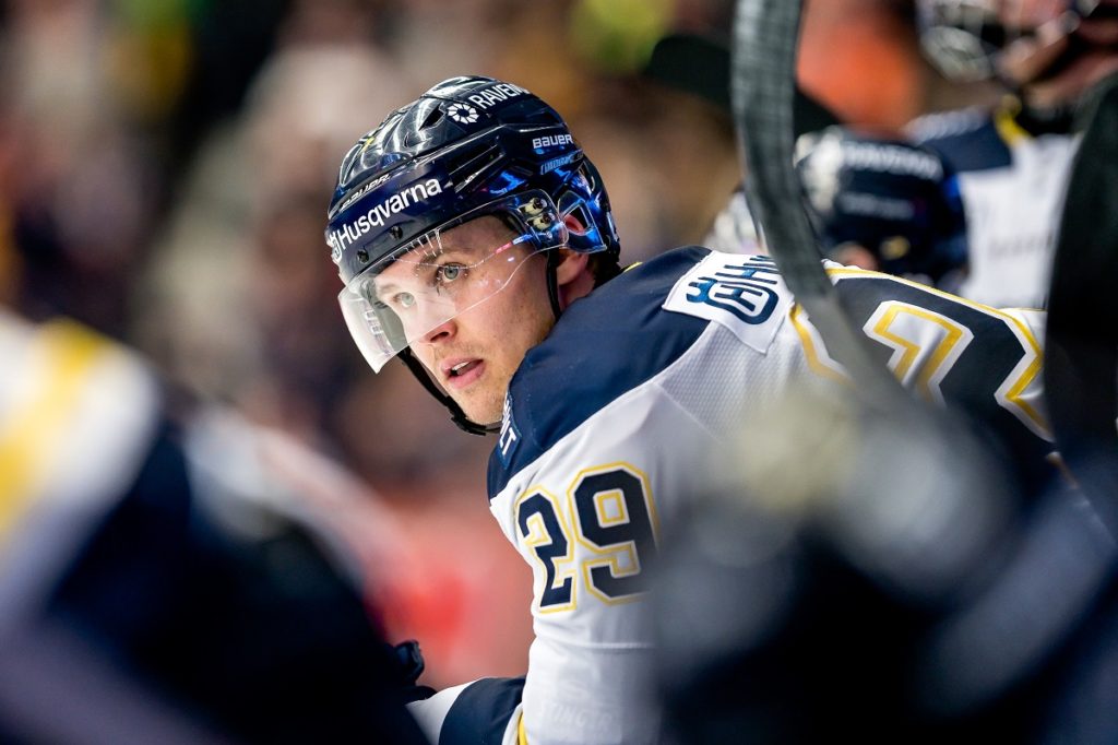 Inget spel i NHL för David Ullström - nedskickad till AHL
