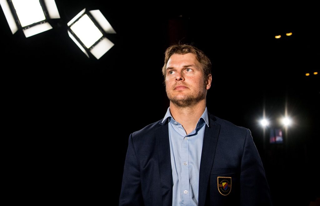 SPORTCHEFEN: "Han spelar i Tre Kronor i november"