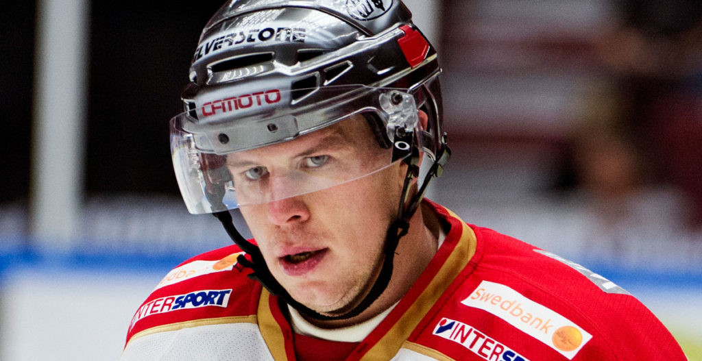 Slutade med hockey 2014 – nu gör klubbikonen comeback
