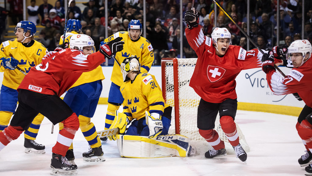 JVM: Juniorkronorna föll i kvartsfinalen – kritik mot Montén