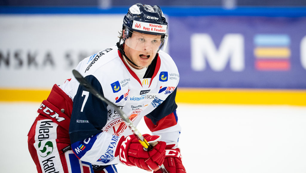 Förlänger med backen – "hans utveckling kommer fortsätta"