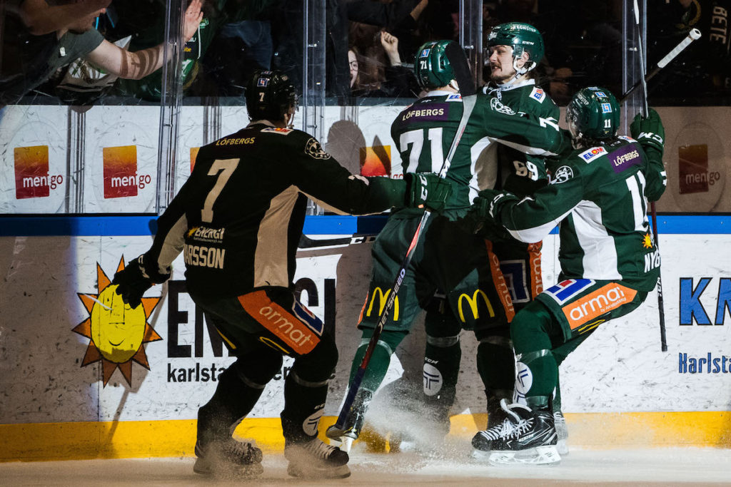 Matchboll Färjestad - efter 117(!) spelade minuter