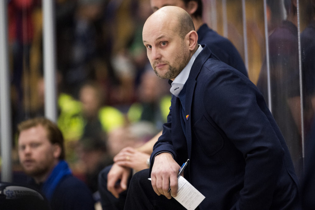 HÄSTEN-SILLY: Tränare med SHL-meriter presenterad