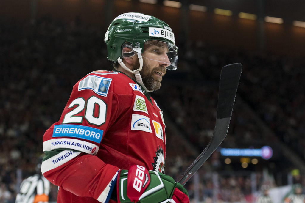 Joel Lundqvist slutar i Tre Kronor