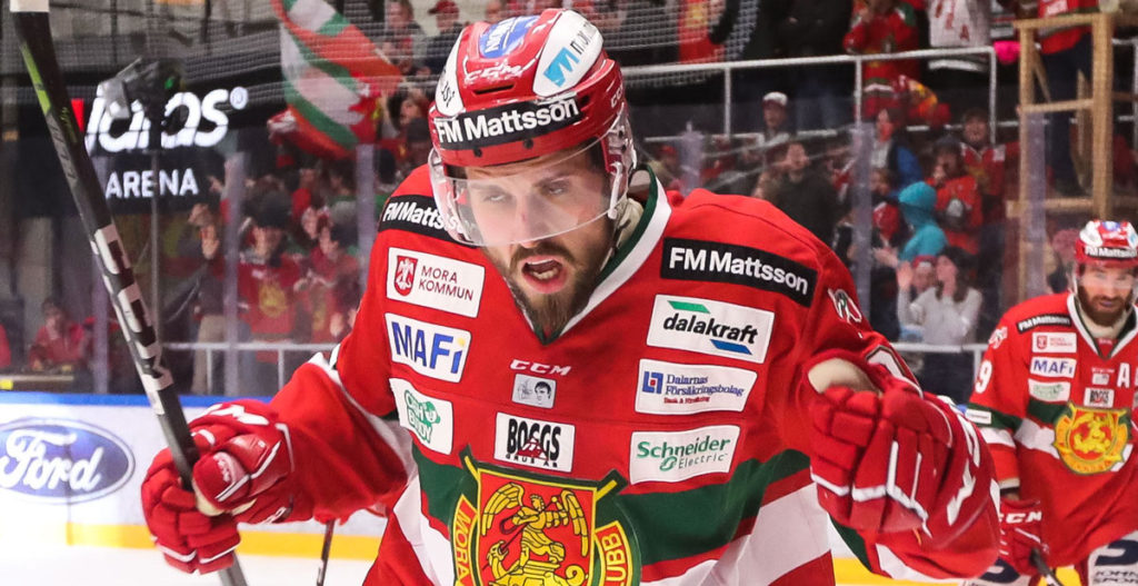 SILLY SEASON: Örebro snuvar Djurgården på forwarden