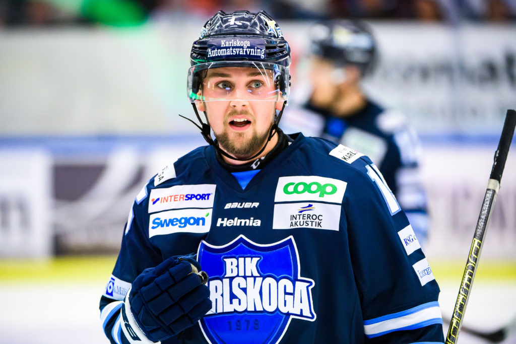 Tungt avbräck för Karlskoga - centern lämnar för SHL