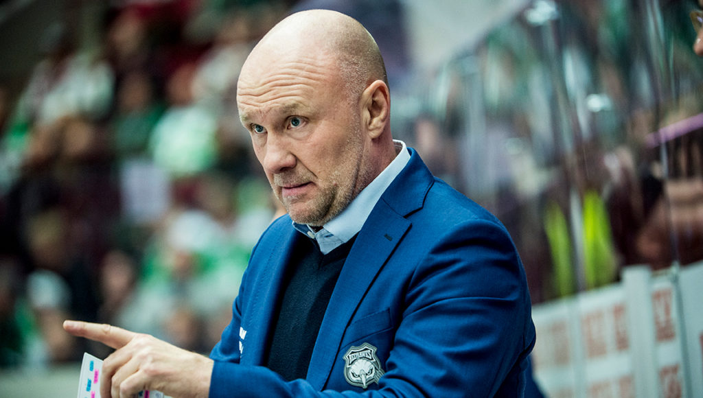 Tränaren förlänger kontraktet: "vi är på rätt väg"