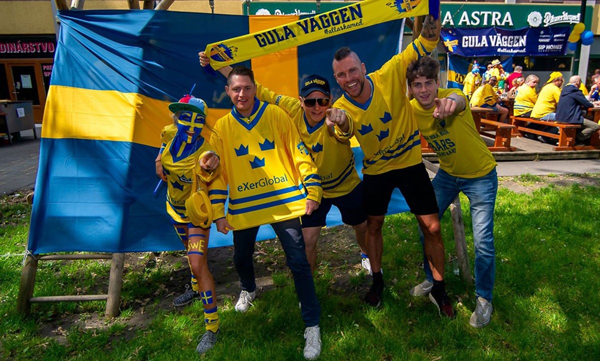 STUDIO HOCKEYBLADET: Ge oss ett namn – besök från Svenska Fans