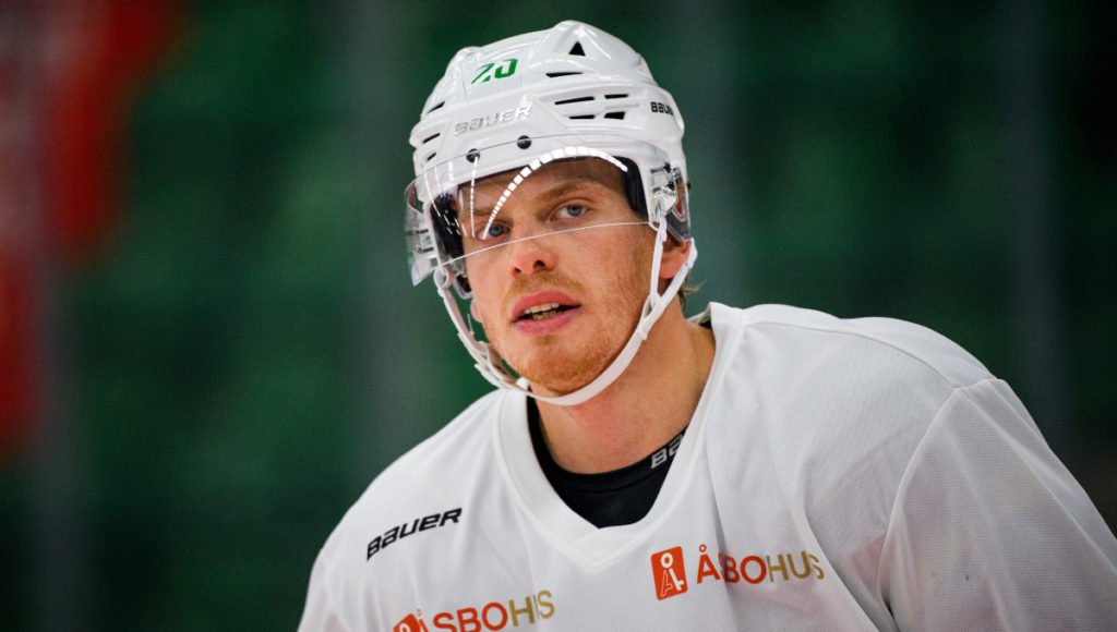 Skriver sitt första SHL-kontrakt: "Känns skönt"