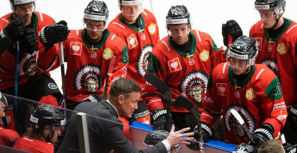 CHL: Mästarna i brygga – måste vända på bortaplan