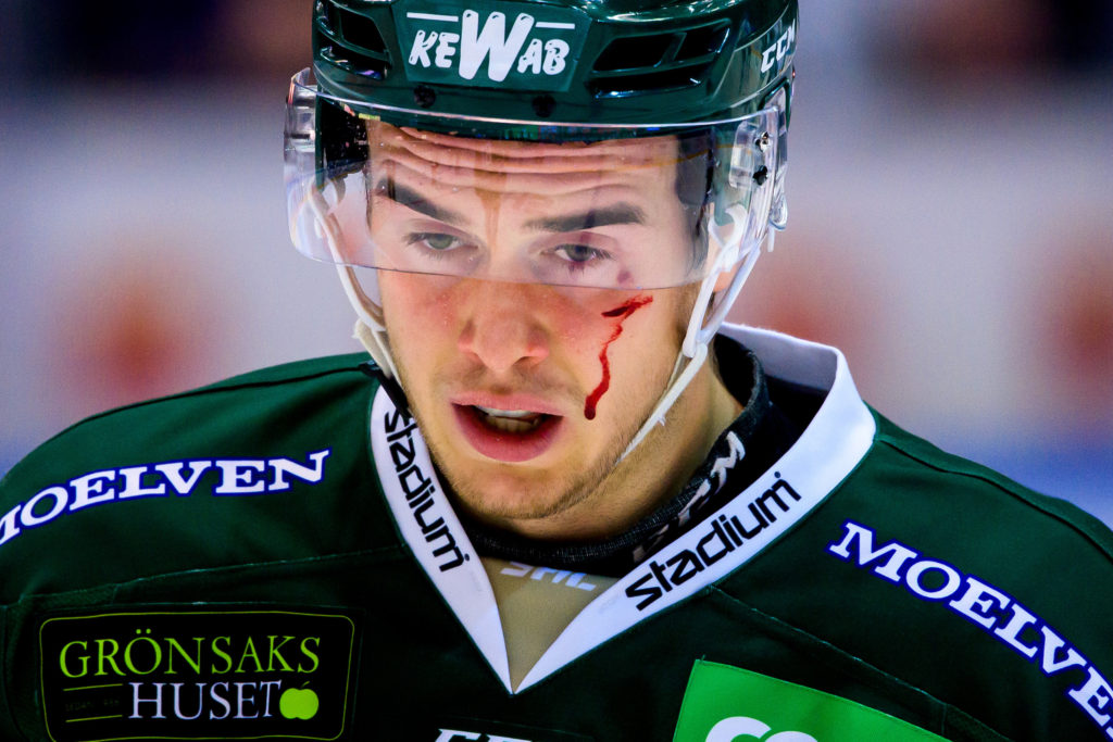 Säsongen över för SHL-stjärnan