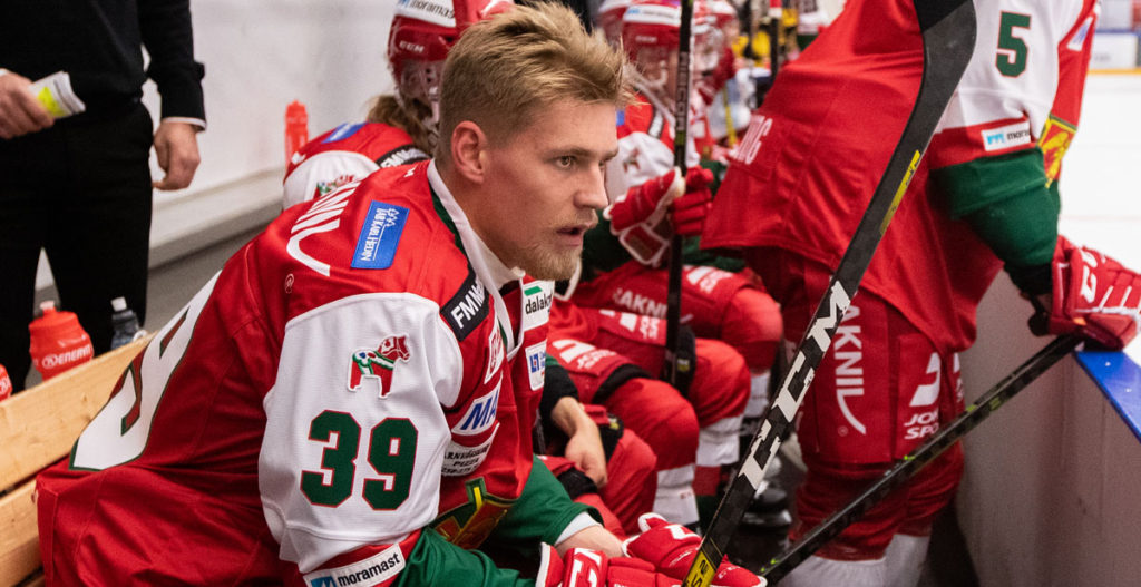 SILLY SEASON: Mora lånar ut back till bottenkonkurrenten