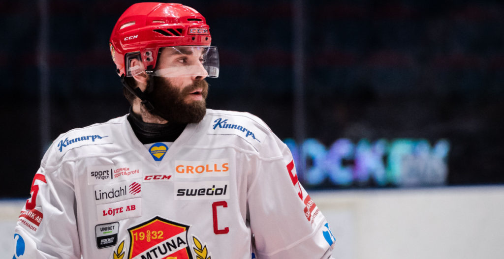 KLART: Lagkaptenen lämnar för spel utomlands KLART: Lämnar för spel utomlands