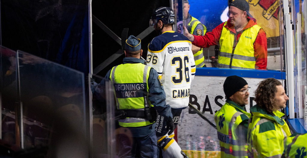 Anthony Camara blev månadens buse när HV71 hoppade upp till en tredjeplats i bötestabellen.