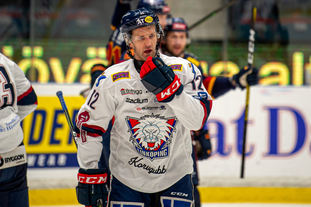 Trotjänaren om framtiden: "Det blir definitivt inte i SHL"