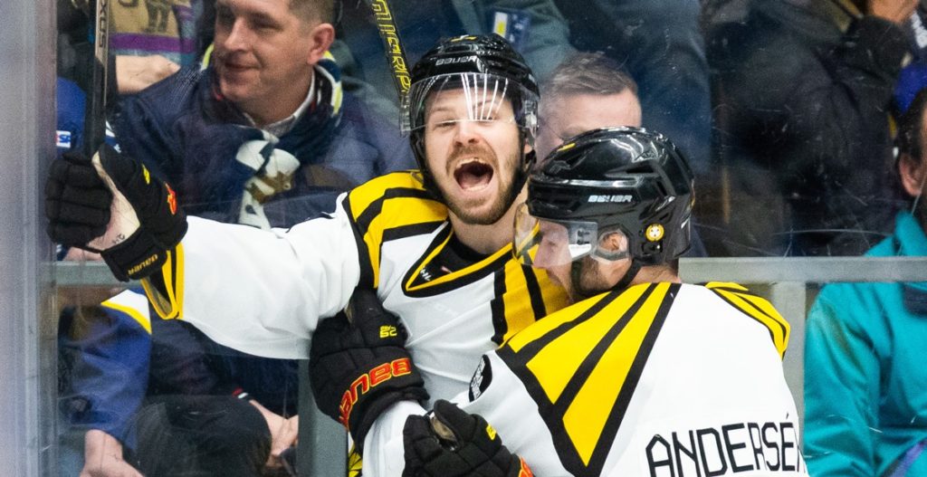 BEKRÄFTAT: Forwarden stannar två säsonger till