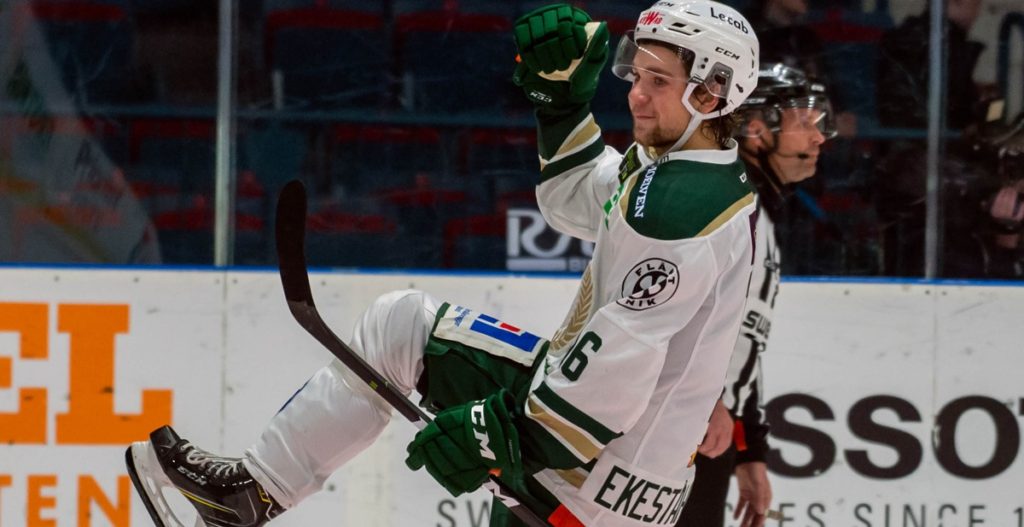 Backen lämnar Färjestad för SHL-konkurrenten